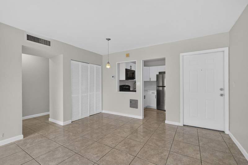 2 bedroom Condominium at 151 SE 6th Avenue #16, Park Place At Pompano Condo, Pompano Beach — photo 3