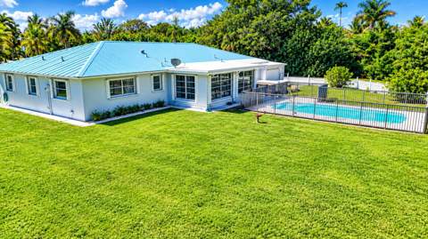 1222 NW Green Pine Lane, Stuart FL - photo 20 of 22