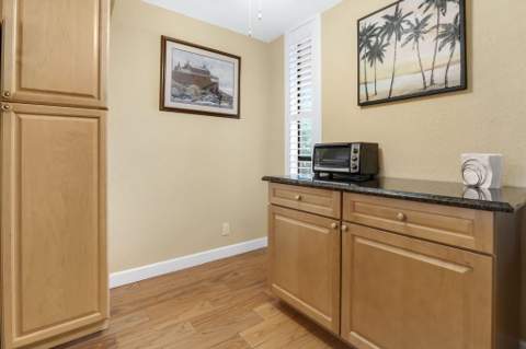 6427 Coral Lake Drive #303, Margate FL - photo 8 of 61