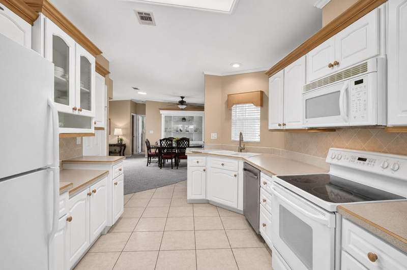 3 bedroom Manufactured Home at 6005 Daiquiri Bay, Jamaica Bay Mobile Home Co Op, Boynton Beach — photo 3