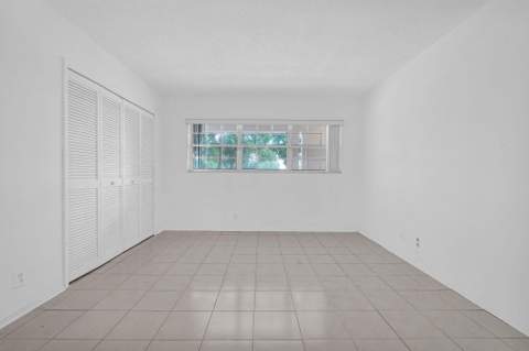 3051 S Palm Aire Drive #Unit 308, Pompano Beach FL - photo 7 of 17
