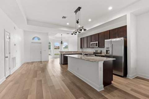 425 Seafoam Circle, Fort Pierce FL - photo 11 of 37