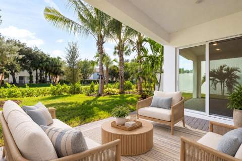 138 Parkside Way, Royal Palm Beach FL - photo 13 of 72