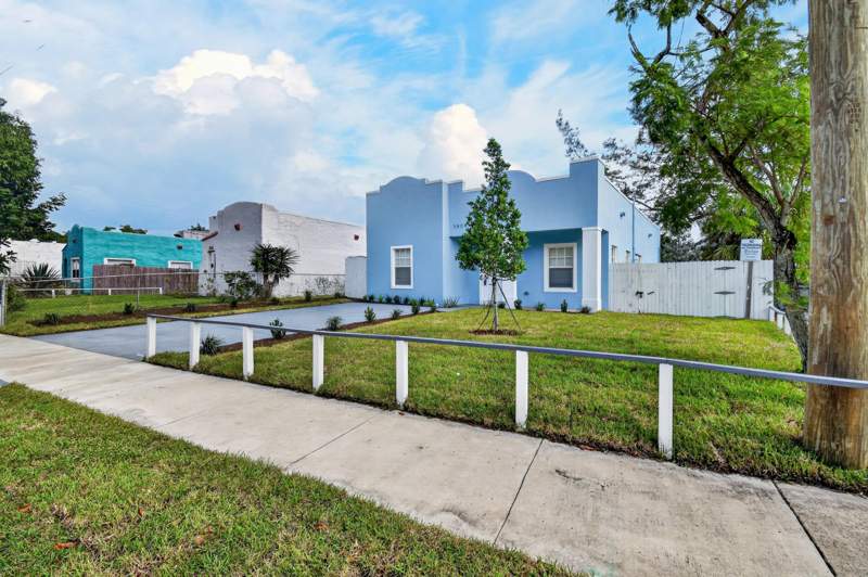 3 bedroom Single Family Residence at 3804 Greenwood Avenue, Northwood Add, West Palm Beach — photo 3