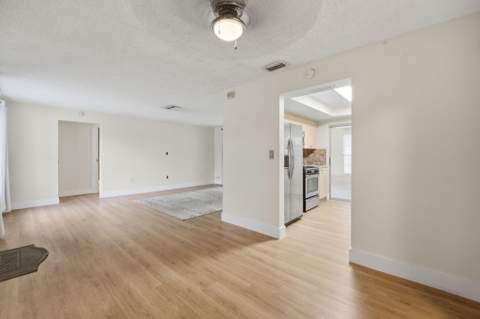 6420 NW 29th Street, Sunrise FL - photo 9 of 36