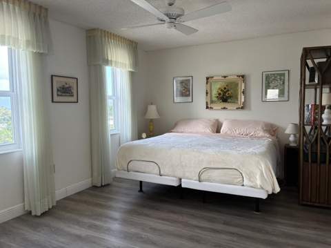 4629 Poinciana Street, Lauderdale-By-The-Sea FL - photo 23 of 31