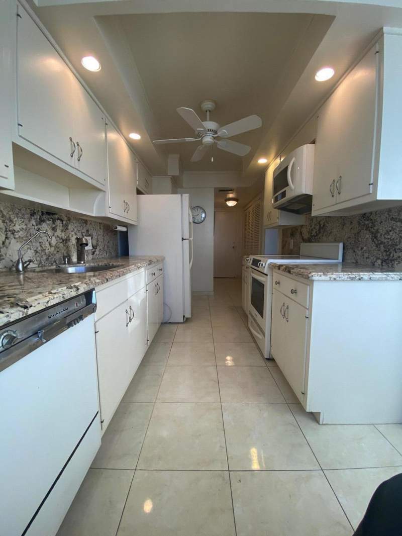 2 bedroom Condominium at 1200 S Ocean Boulevard #11E, Cloister Beach Towers Condo, Boca Raton — photo 5