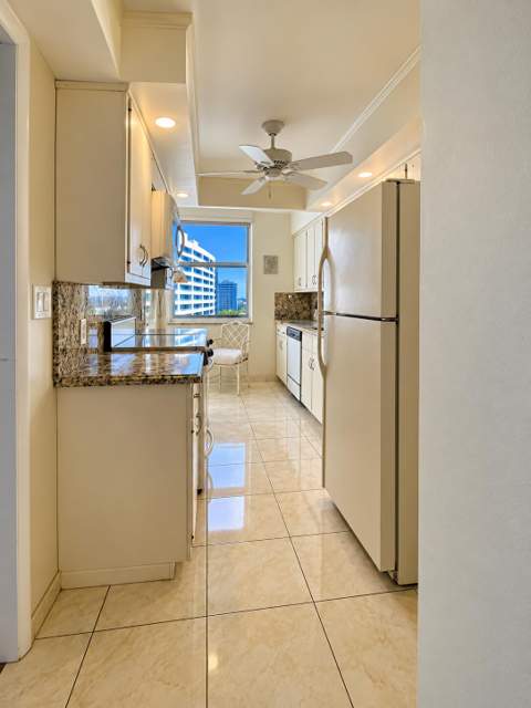 1200 S Ocean Boulevard #11E, Boca Raton FL - photo 7 of 22
