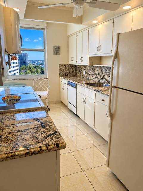 1200 S Ocean Boulevard #11E, Boca Raton FL - photo 9 of 22