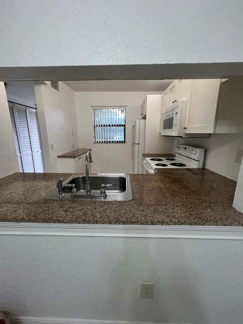 2 bedroom Condominium at 9165 NW 1st Street #102, Pine Lake Seven Condo, Pembroke Pines — photo 3