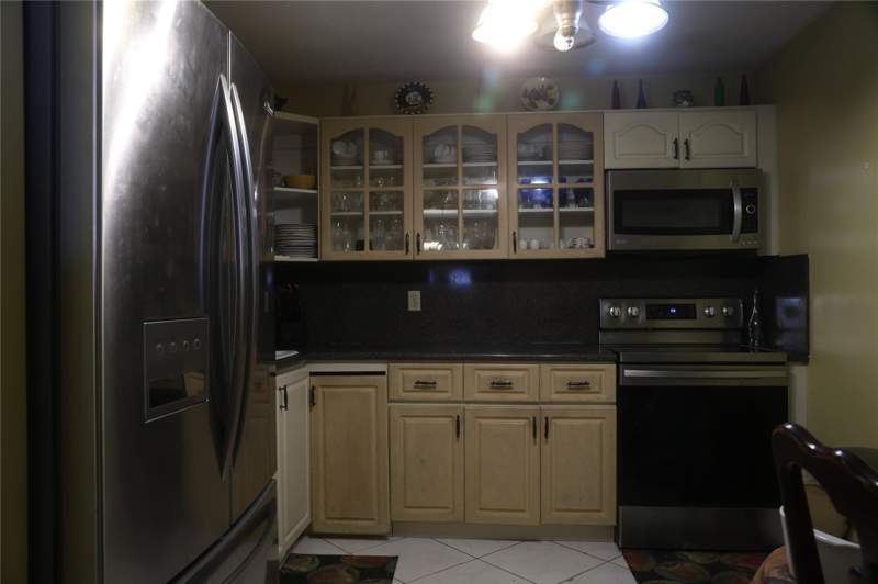 2 bedroom Condominium at 8220 SW 24th Street #4114, Oakbrook IV V Vi Vii Condo, North Lauderdale — photo 4