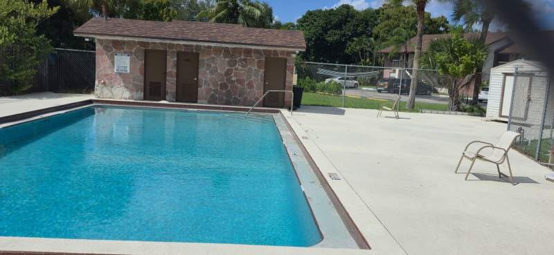 2 bedroom Condominium at 6020 Shakerwood Circle #203, Shaker Woods Village, Tamarac — photo 5