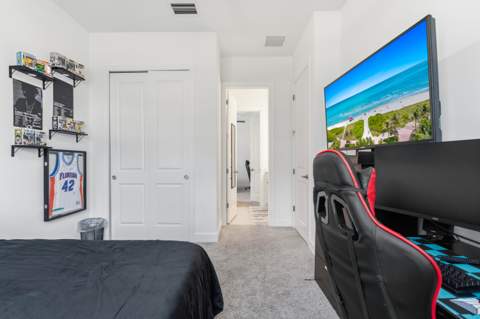 10428 SW Jadewood Court, Port St. Lucie FL - photo 13 of 73