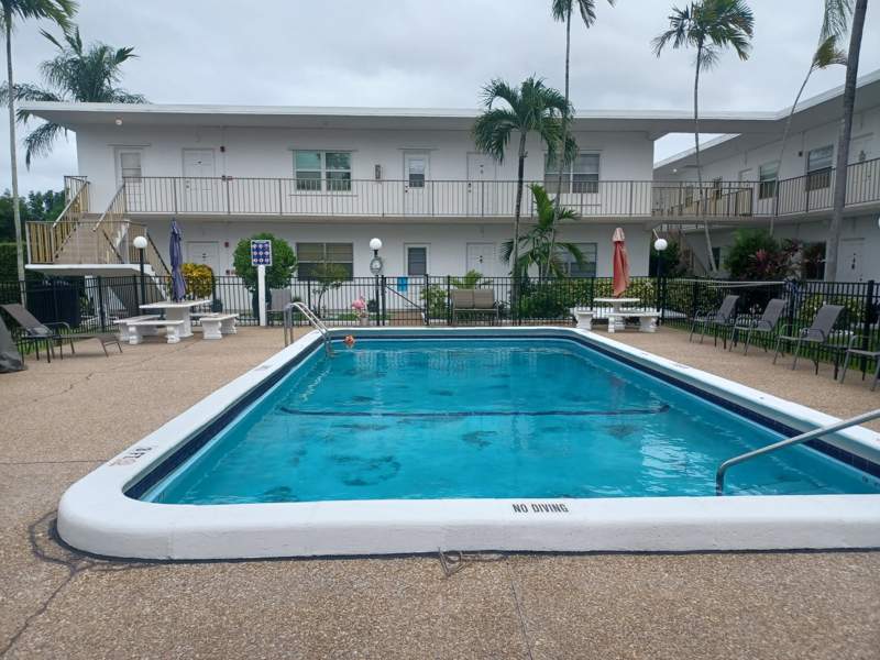 2 bedroom Condominium at 2240 Johnson Street #112, Casa Nova Condo Apts Inc, Hollywood — photo 5