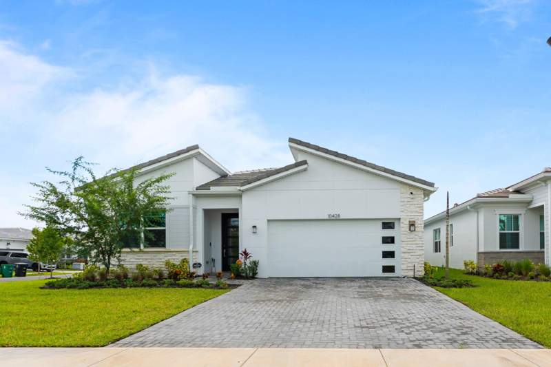 4 bedroom Single Family Residence at 10428 SW Jadewood Court, Seville Phase 1, Port St. Lucie — photo 4