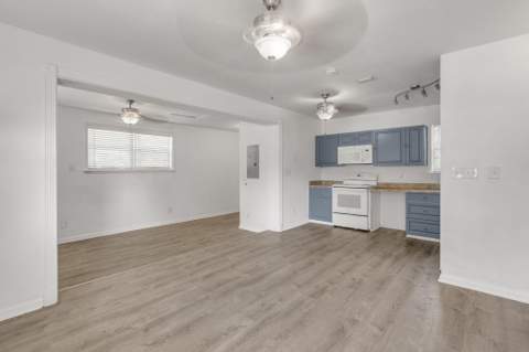 880 NW 33rd Terrace, Lauderhill FL - photo 6 of 23