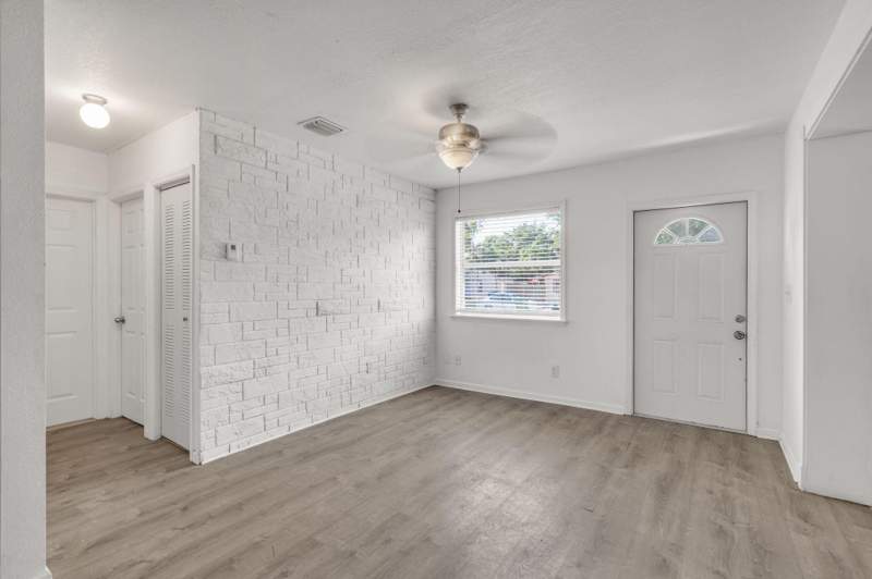 2 bedroom Single Family Residence at 880 NW 33rd Terrace, Sunrise Heights, Lauderhill — photo 2