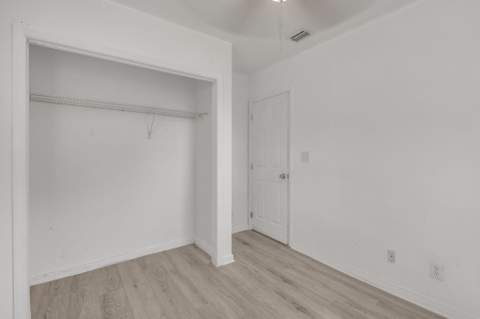 880 NW 33rd Terrace, Lauderhill FL - photo 13 of 23