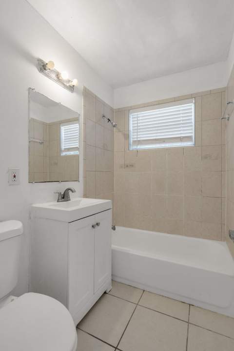 880 NW 33rd Terrace, Lauderhill FL - photo 16 of 23