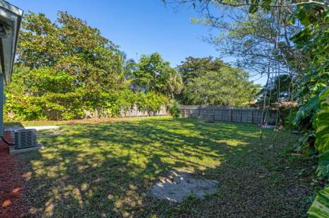 880 NW 33rd Terrace, Lauderhill FL - photo 20 of 23