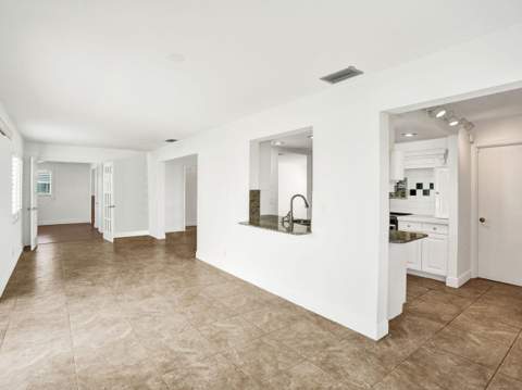 605 SW 21st Circle, Boynton Beach FL - photo 6 of 30