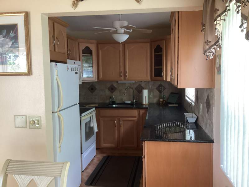 2 bedroom Condominium at 208 Chatham J #208, Chatham Condos, West Palm Beach — photo 2