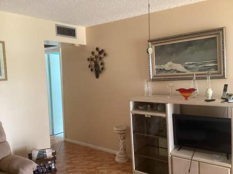 208 Chatham J #208, West Palm Beach FL - photo 19 of 27