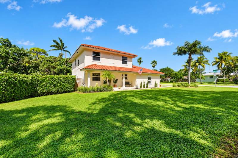 3 bedroom Single Family Residence at 3045 Churchill Drive, Mission Hill, Boynton Beach — photo 3