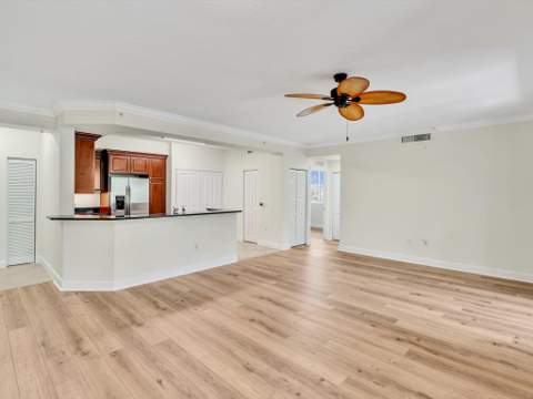 1405 Renaissance Way #405, Boynton Beach FL - photo 7 of 62