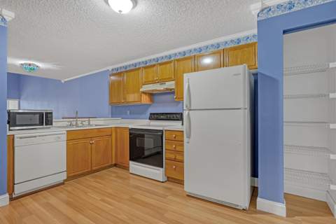 2103 Maplewood Drive, Greenacres FL - photo 14 of 39