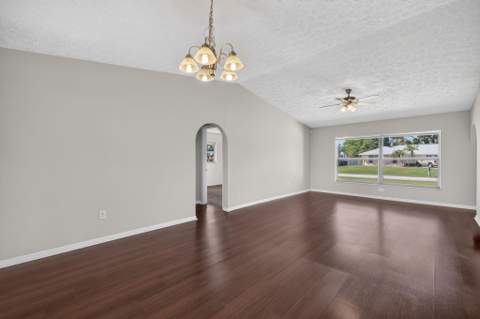 1549 SE Cownie Street, Port St. Lucie FL - photo 6 of 41