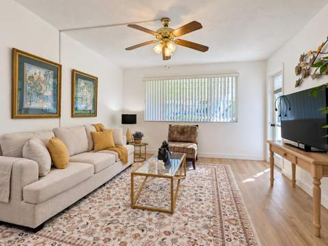 2586 Garden Drive, Lake Worth Beach FL - photo 12 of 37