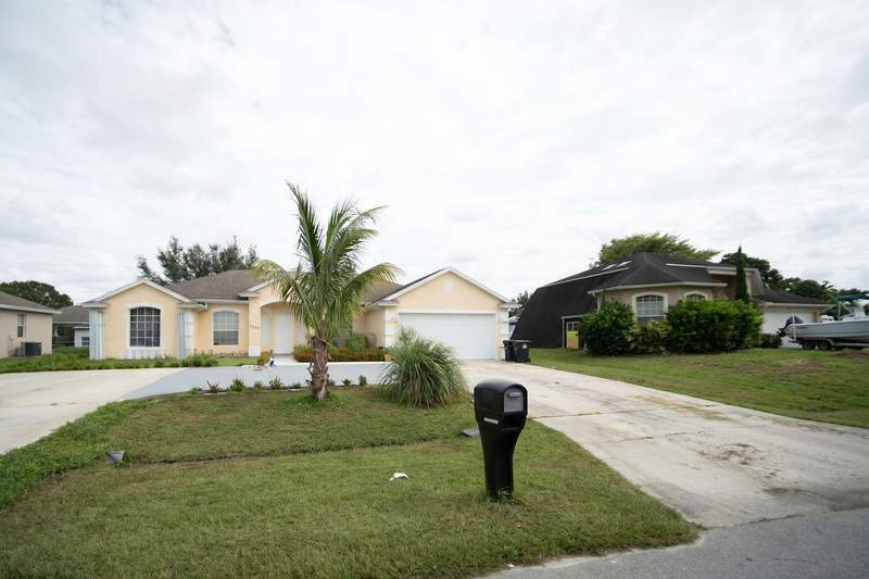 5 bedroom Single Family Residence at 2957 SW Fluvia Street, Port St Lucie Section 14, Port St. Lucie — photo 3
