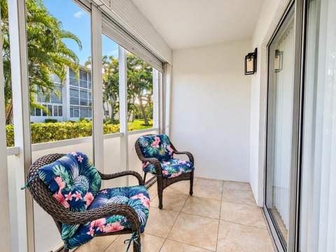 2586 Garden Drive, Lake Worth Beach FL - photo 24 of 37