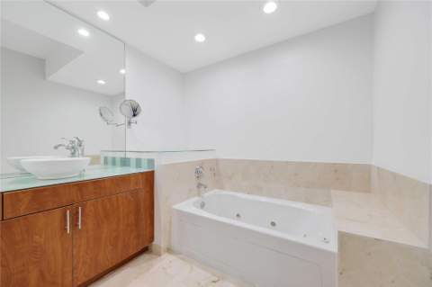 315 NE 3rd Avenue #1404, Fort Lauderdale FL - photo 15 of 25