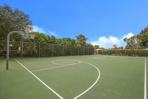 241 Orange Tree Drive, Atlantis FL - photo 10 of 15