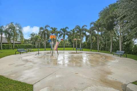241 Orange Tree Drive, Atlantis FL - photo 12 of 15