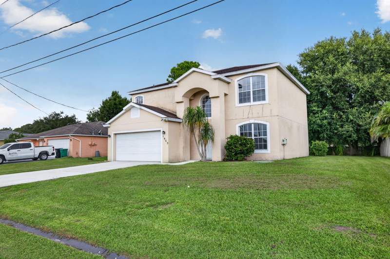4 bedroom Single Family Residence at 1965 SW Bellevue Avenue, Port St Lucie Section 20, Port St. Lucie — photo 2