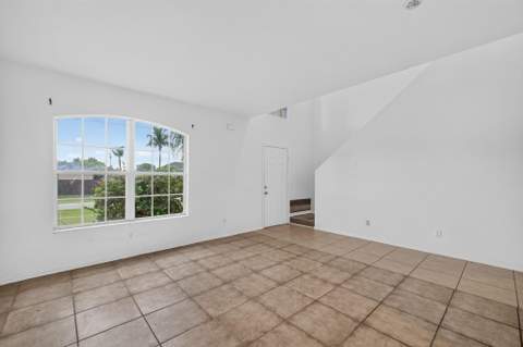 1965 SW Bellevue Avenue, Port St. Lucie FL - photo 11 of 32
