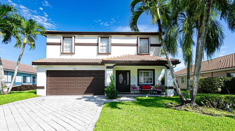 4 bedroom Single Family Residence at 11185 Grandview Manor, Orange Point Ph 1, Wellington — photo 4