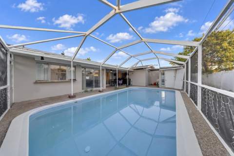 6736 Pansy Drive, Miramar FL - photo 18 of 39