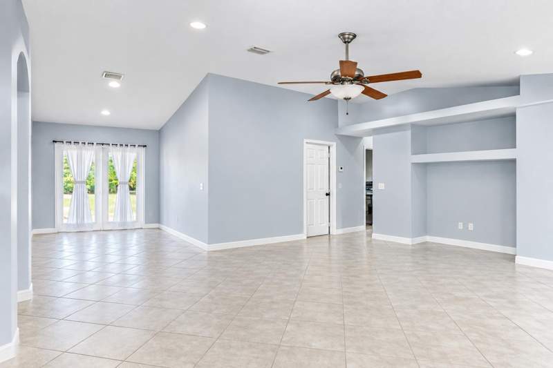 4 bedroom Single Family Residence at 16873 62nd Road, 36-42-40~ S 272.9 Ft Of N 4016.4 Ft Of E 204.6 Ft, The Acreage — photo 3