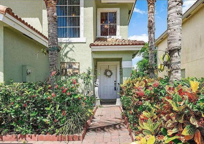 3 bedroom Single Family Residence at 6207 Adriatic Way, Waterways Taheri Pud, Lake Belvedere Estates — photo 2