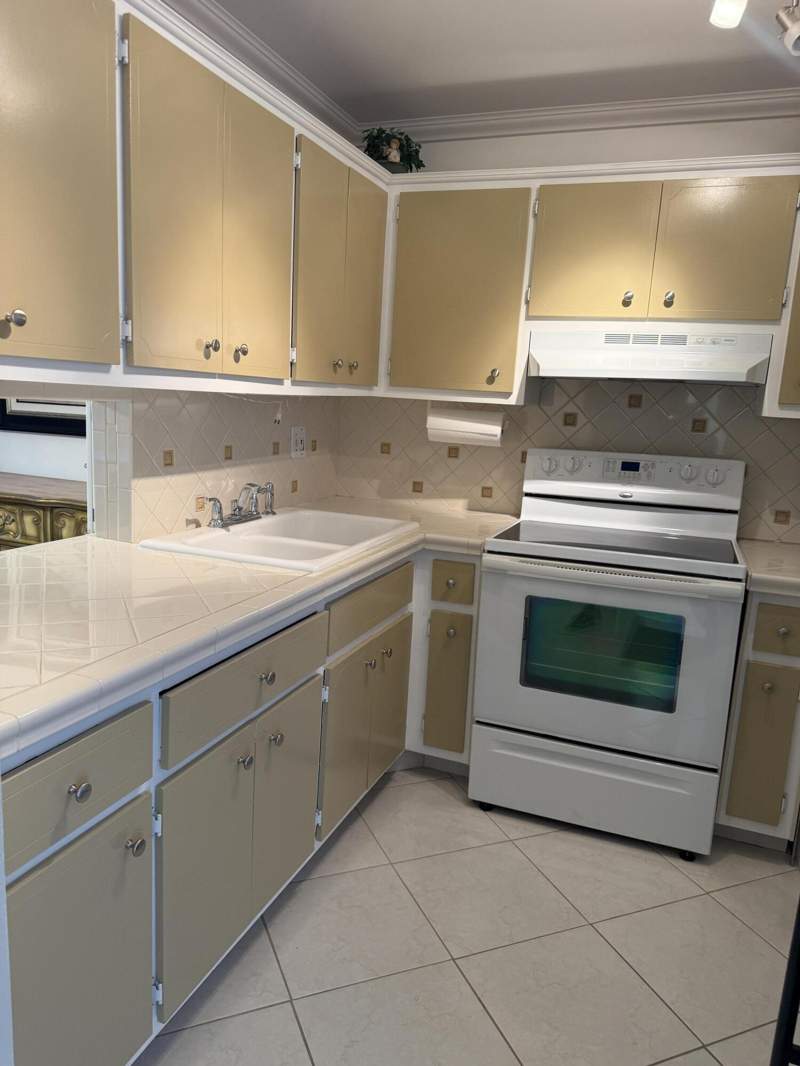 1 bedroom Condominium at 2800 NW 47th Terrace #304B, Lauderdale Oaks Condo 4, Lauderdale Lakes — photo 4