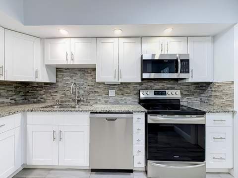3121 NE 51st Street #102E, Fort Lauderdale FL - photo 8 of 55