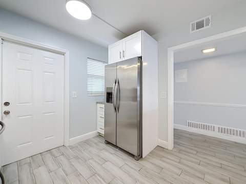 3121 NE 51st Street #102E, Fort Lauderdale FL - photo 11 of 55
