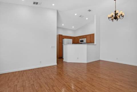 3037 Laurel Ridge Circle, Riviera Beach FL - photo 7 of 43