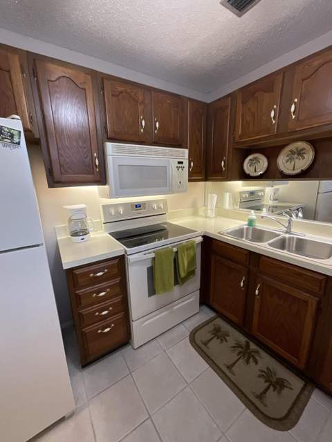 3 Lake Vista Trail #105, Port St. Lucie FL - photo 14 of 42