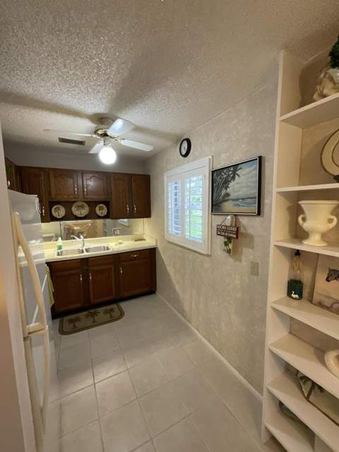 3 Lake Vista Trail #105, Port St. Lucie FL - photo 16 of 42