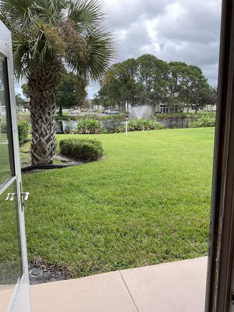 3 Lake Vista Trail #105, Port St. Lucie FL - photo 10 of 42
